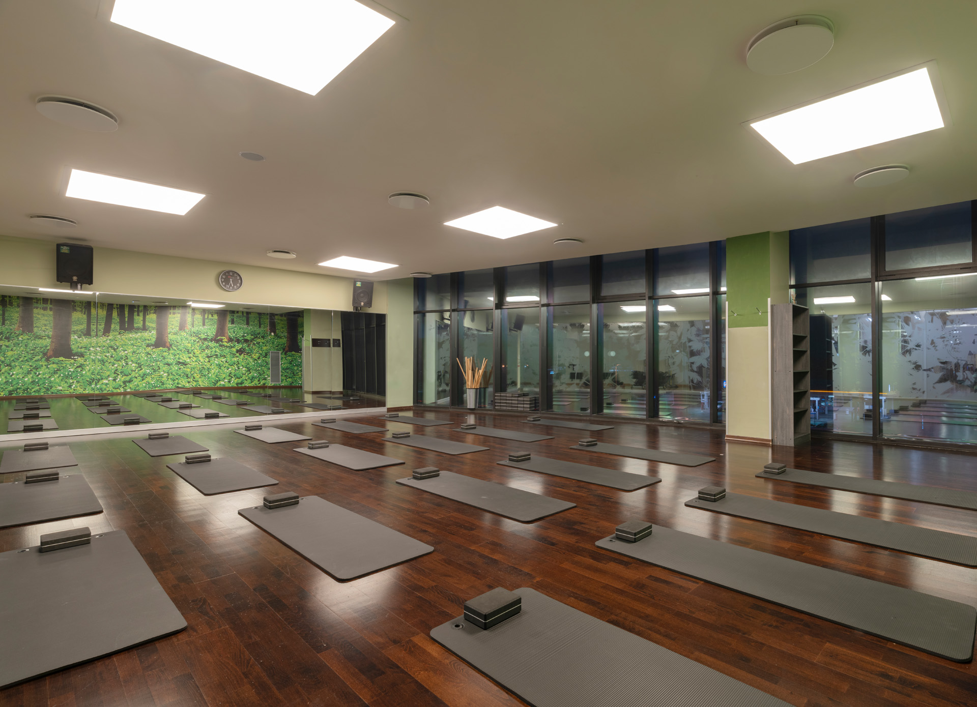 Studio Yoga